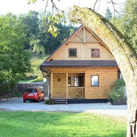 Domek Drewniany W Pieninach Kroscienko nad Dunajcem Exterior photo